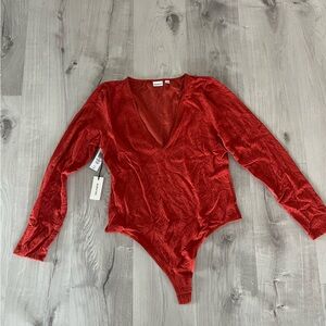 Aritzia Babaton Bodysuit low cut